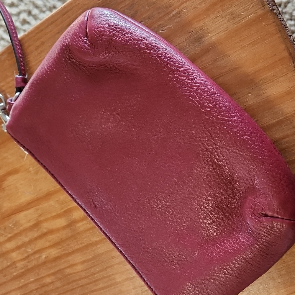 Coach wristlet maroon/burgundy color with tan liner - Picture 4 of 10